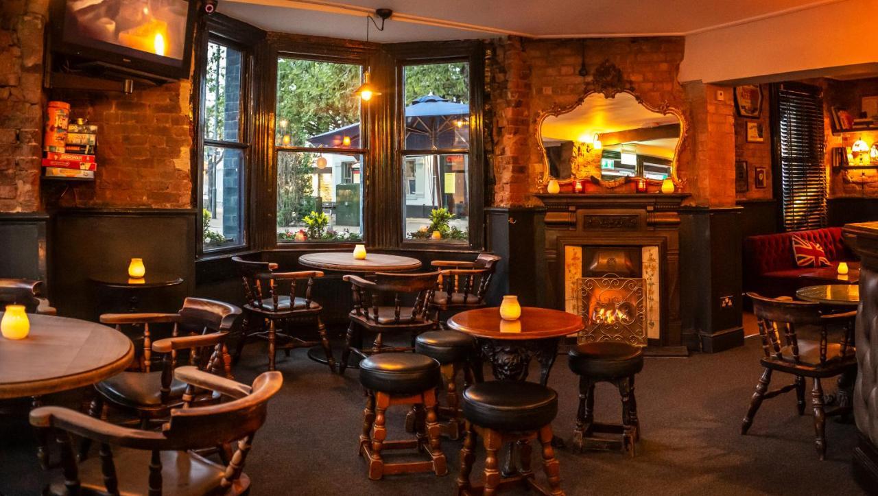 The Foresters Arms Кингстон на Темзе Экстерьер фото