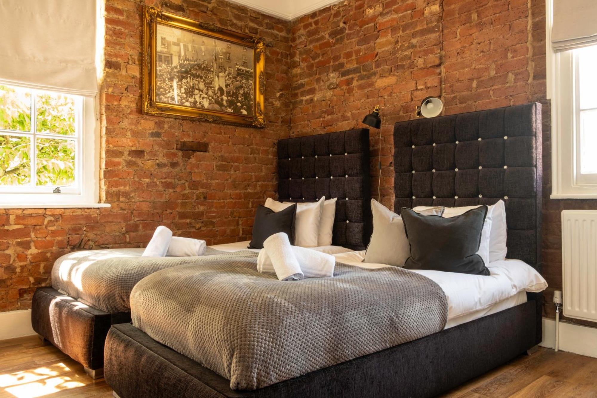 The Foresters Arms Кингстон на Темзе Экстерьер фото